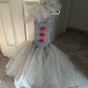 Mia Bella Pennywise Costume girls 6T.